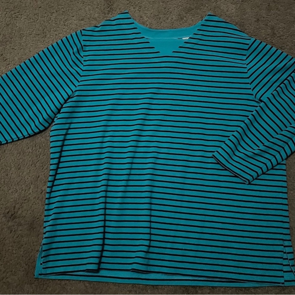 striped v neck long sleeve